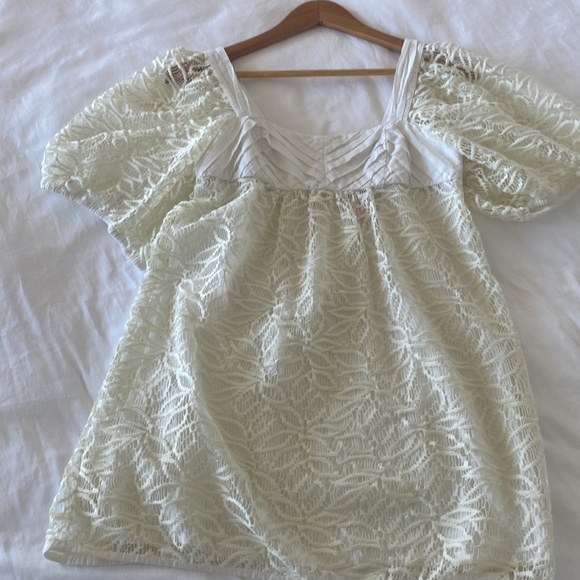 BCBGGeneration Mini Baby Doll Lace Dress - Preowned  fair condition size 0 - Picture 3 of 6